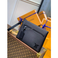 LOUIS VUITTON-M69837 루이비통 블랙 LV 에어로그램 아이패드 파우치