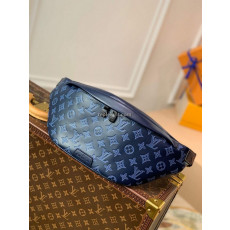 LOUIS VUITTON-M45729 루이비통 디스커버리 범백