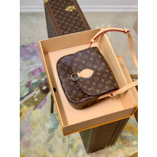 LOUIS VUITTON-M51242  루이비통 모노그램 생 클라우드 크로스백 GM