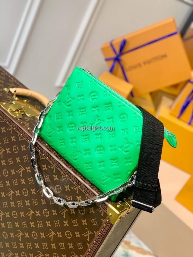 LOUIS VUITTON-M57936 루이비통 LV 모션 네온 그린 모노그램 송아지 가죽 쿠상 PM