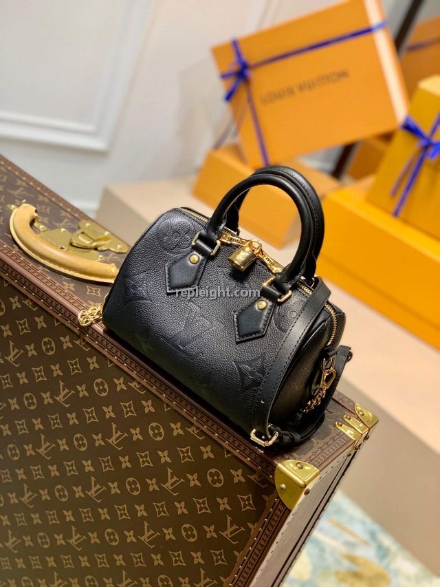 LOUIS VUITTON-M58953 루이비통 블랙 스피디 반둘리에 20