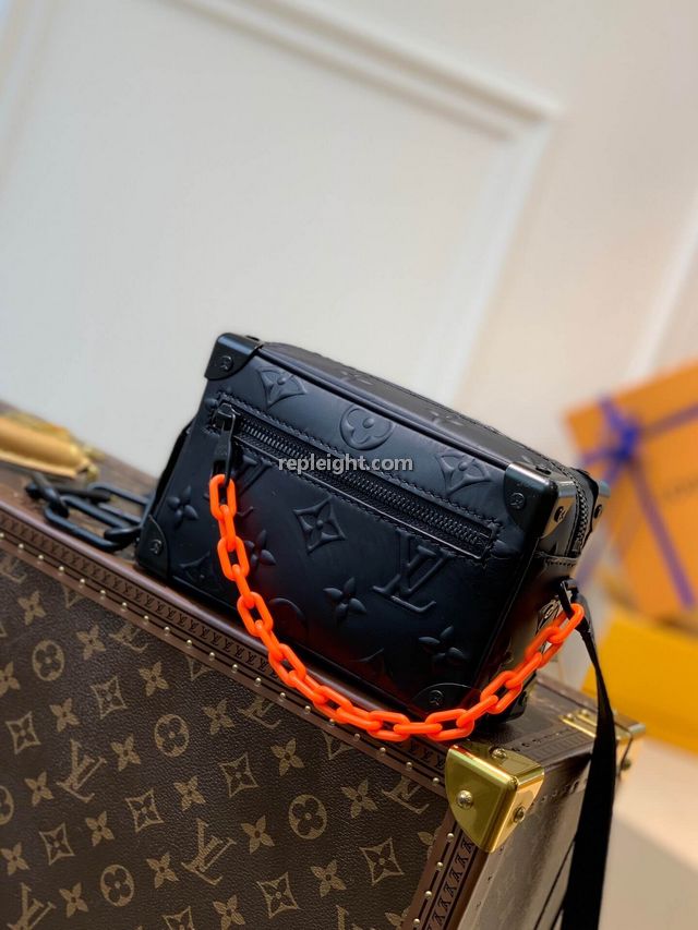 LOUIS VUITTON-M58906 루이비통 블랙 모노그램 패턴 미니 소프트 트렁크