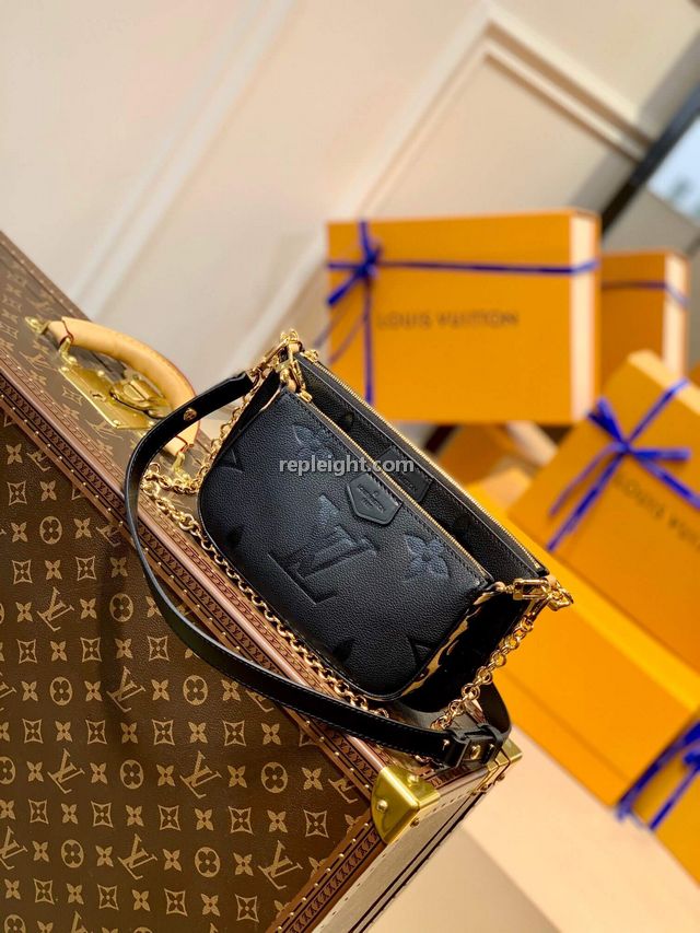 LOUIS VUITTON-M58520 루이비통 블랙 모노그램 앙프렝뜨 레오파드 프린트 멀티 포쉐트 악세수아