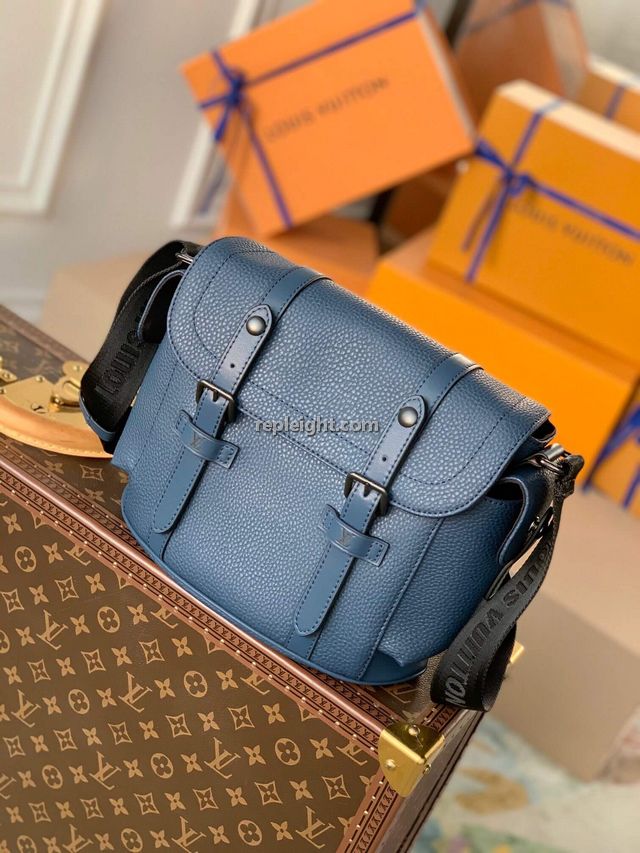 LOUIS VUITTON-M45195  루이비통 블루마린 크리스토퍼 메신저