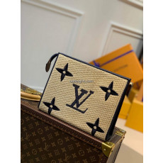 LOUIS VUITTON-M80352 루이비통 모노그램 자이언트 라피아 토일레트리 파우치 클러치