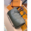 LOUIS VUITTON-M57963 루이비통 카키 모노그램 씰 키폴 반둘리에 50