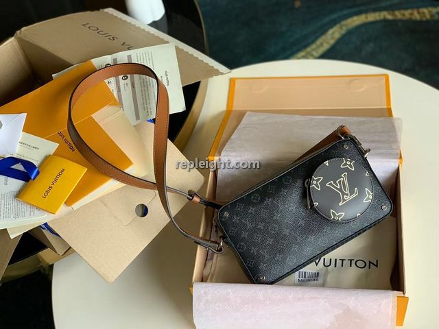 LOUIS VUITTON-M69688 루이비통 모노그램 이클립스 볼가 온 스트랩