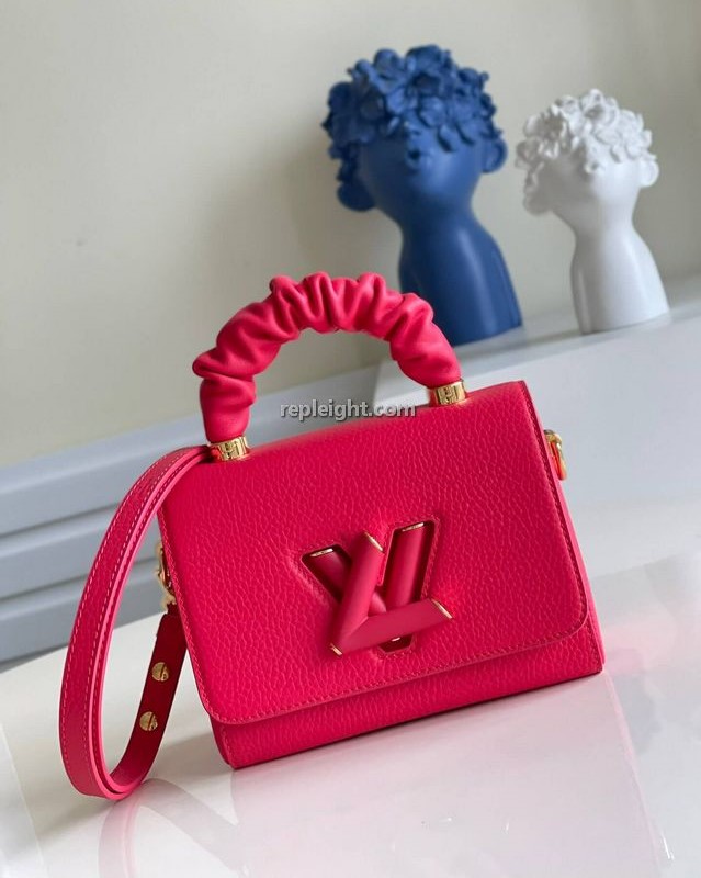 LOUIS VUITTON-M58691 루이비통 퐁디셰리 핑크 토뤼옹 가죽 스크런치 디테일 트위스트 PM