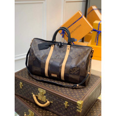 LOUIS VUITTON-M40360 루이비통 니고 키폴 반둘리에 50