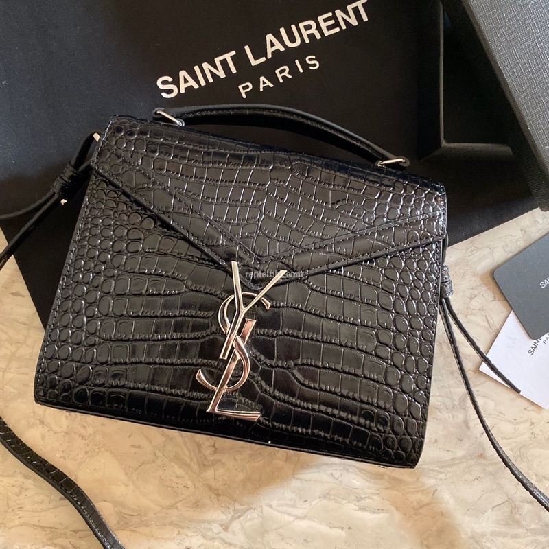 SAINT LAURENT-532753 생 로랑 블랙 크로커다일 무늬 CASSANDRA 카산드라 체인 숄더백