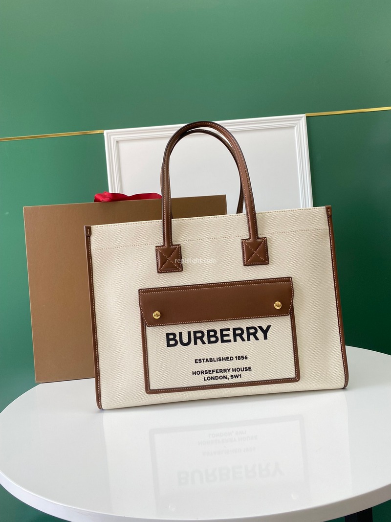 BURBERRY-80441431 버버리 탠 미니 투톤 캔버스 레더 프레야 백