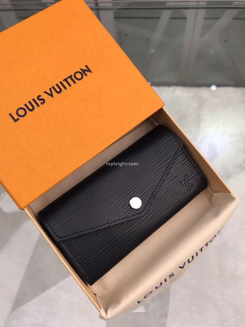 LOUIS VUITTON-M56245 루이비통 에삐 레더 느와르 키 파우치