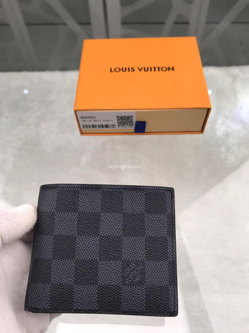 LOUIS VUITTON-N60053 루이비통 다미에 그라파이트 아메리고 월릿 남성 반지갑