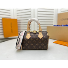 LOUIS VUITTON-M46234 루이비통 블랙 모노그램 스피디 반둘리에 20