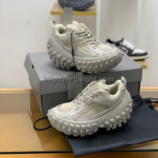 발렌시아가 4030100023 Balenciaga DEFENDER TRAINERS 남여공용