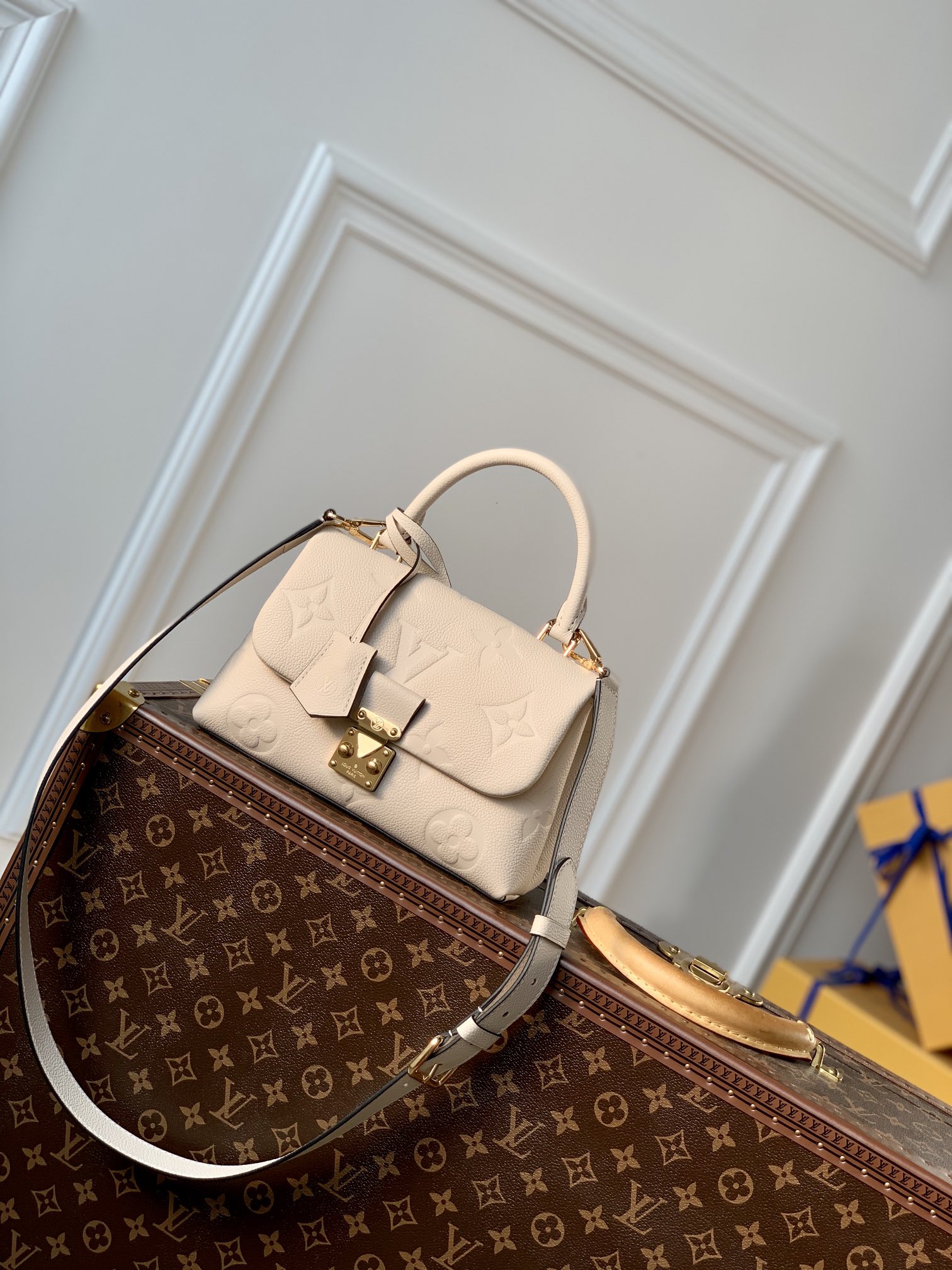 LOUIS VUITTON-M46008 루이비통 마들렌 BB