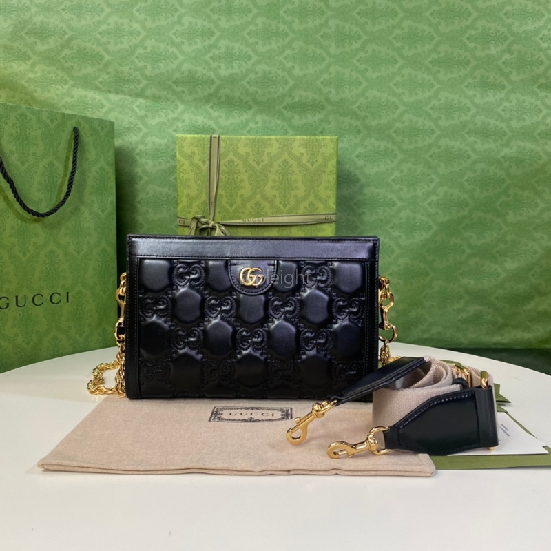 GUCCI- ‎702200 UM8HG 1046 GG 마틀라세 레더 스몰 핸드백