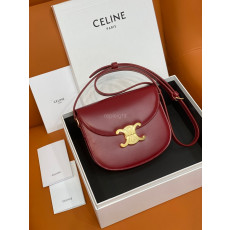 CELINE-110413BF4.27CA 셀린느 CELINE TEEN BESACE TRIOMPHE