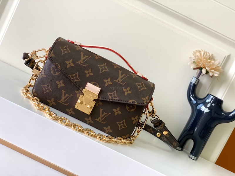 LOUIS VUITTON-M46279 포쉐트 메티스 이스트 웨스트