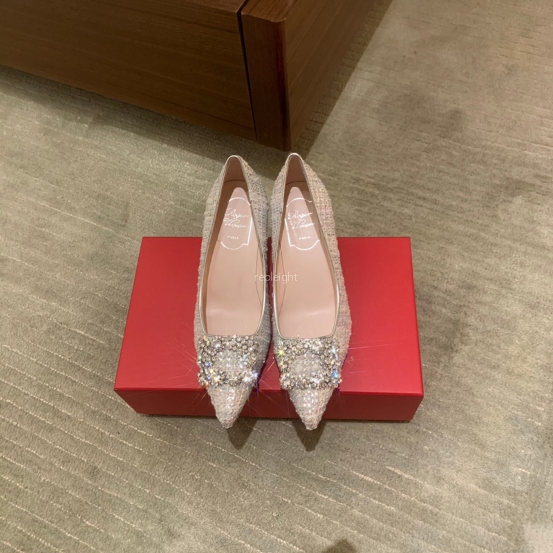 로저 비비에 - Roger Vivier 플라워 스트라스 버클 펌프스  힐 6.5CM (2)