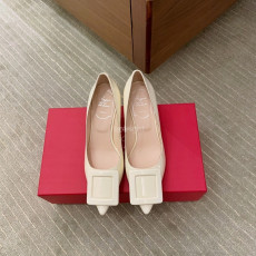 로저 비비에 - Roger Vivier 커버드 버클 펌프스 6.5CM (7)