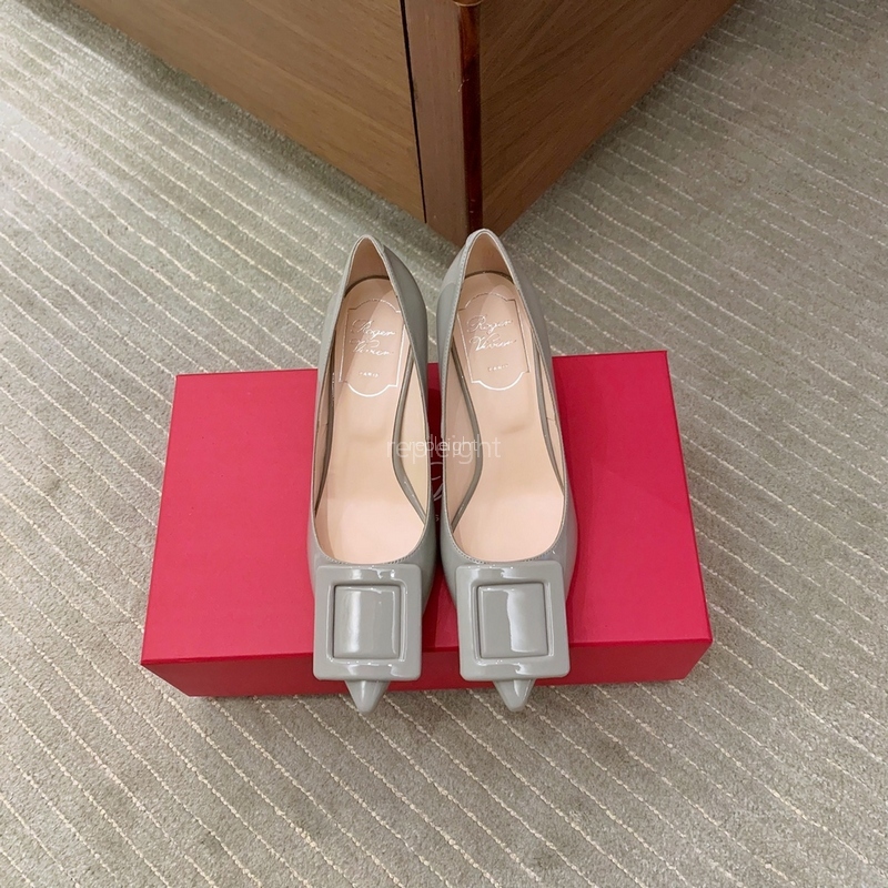 로저 비비에 - Roger Vivier 커버드 버클 펌프스 6.5CM (4)