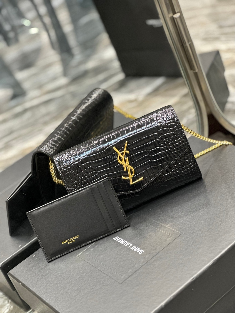 YSL- SAINT LAURENT 607788DND1J1000 크로커다일 엠보스드 샤이니 가죽  UPTOWN 체인 지갑