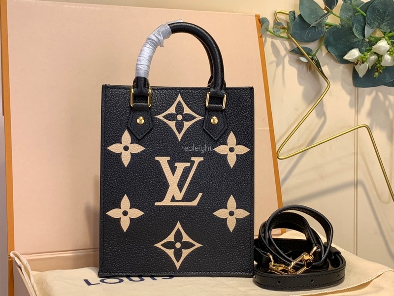 LOUIS VUITTON-M81416 쁘띠 삭 플라