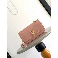 LOUIS VUITTON-M22585 락미 체인 백 이스트 웨스트