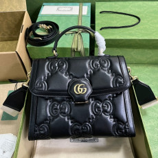 GUCCI-736877 UM8HG 1046 GG 마틀라세 레더 핸드백