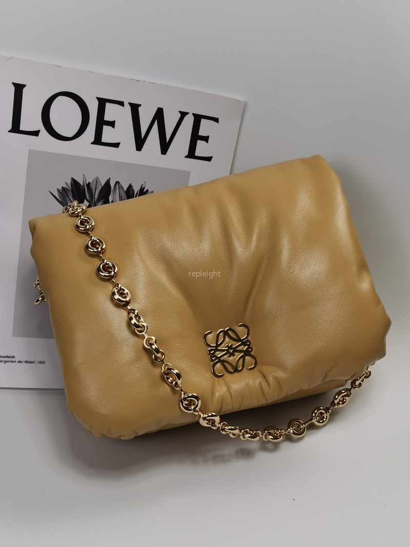 로에베 - LOEWE A896P41X23 Puffer Goya