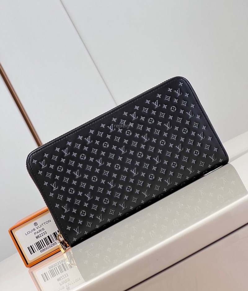 LOUIS VUITTON-M82234 빅토린 월릿