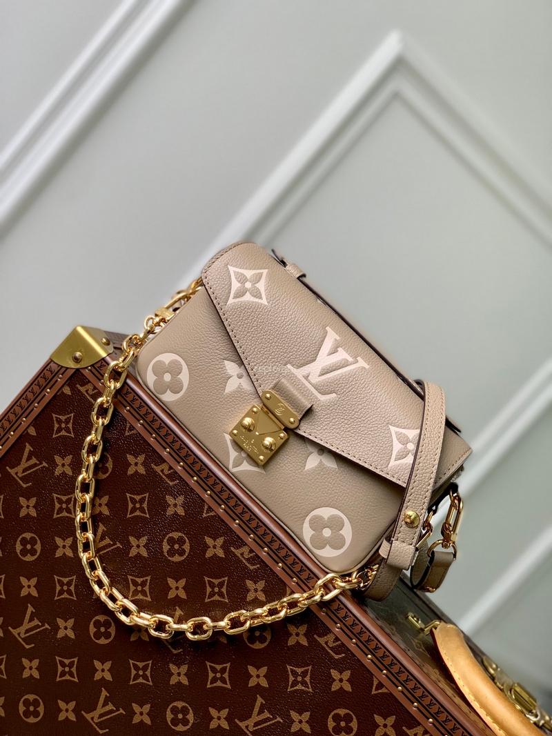 LOUIS VUITTON-M23081 포쉐트 메티스 이스트 웨스트