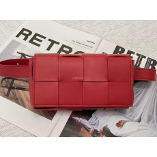 보테가 베네타- BOTTEGA VENETA 668572VMAY16208 양가죽 벨트 카세트 Cassette Belt Bag