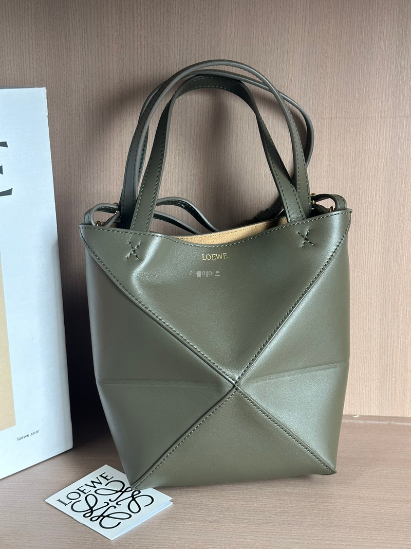 로에베 -LOEWE 0010896793 Mini Puzzle Fold Tote in shiny calfskin