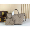 LOUIS VUITTON - 루이비통 M21909 블라썸 PM