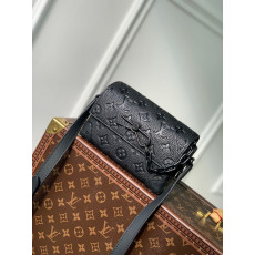 LOUIS VUITTON - 루이비통 M81746 스티머 웨어러블 월릿