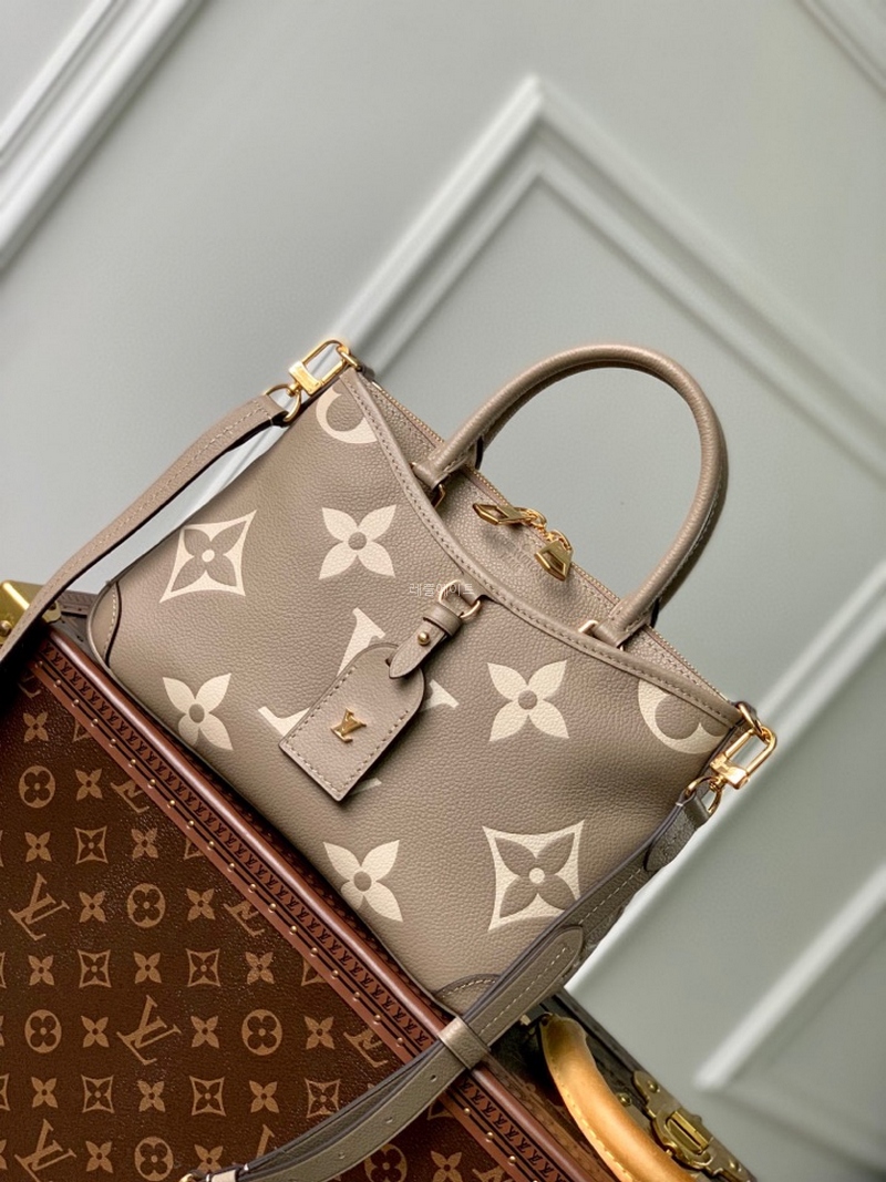 LOUIS VUITTON - 루이비통 M46585 트라이아논 PM