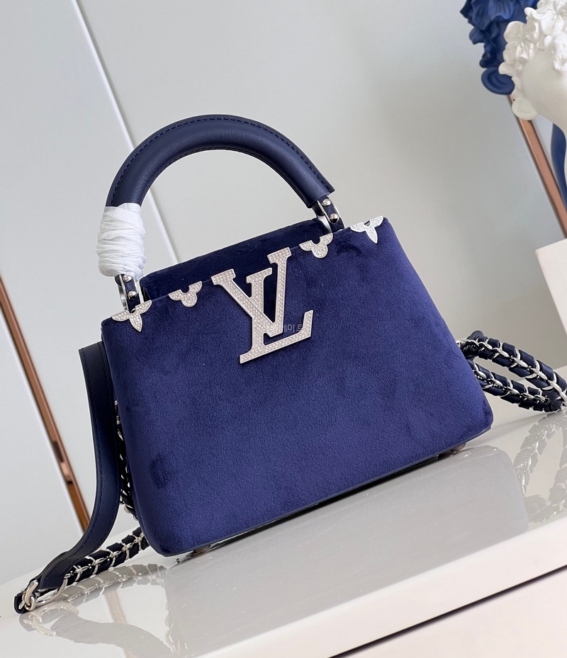 LOUIS VUITTON - 루이비통 M23246 카퓌신 미니