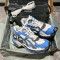 발렌시아가-BALENCIAGA 772774W3RNY4912 RUNNER GRAFFITI SNEAKER (남여공용)