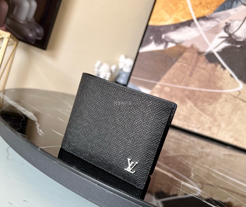 LOUIS VUITTON- 루이비통 M30295 Multiple Wallet