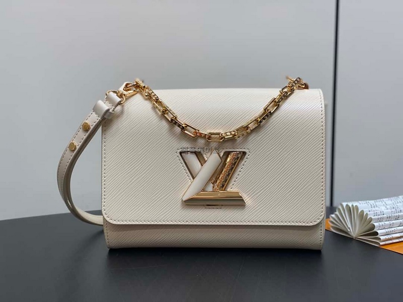 LOUIS VUITTON-루이비통 M24630 트위스트 MM