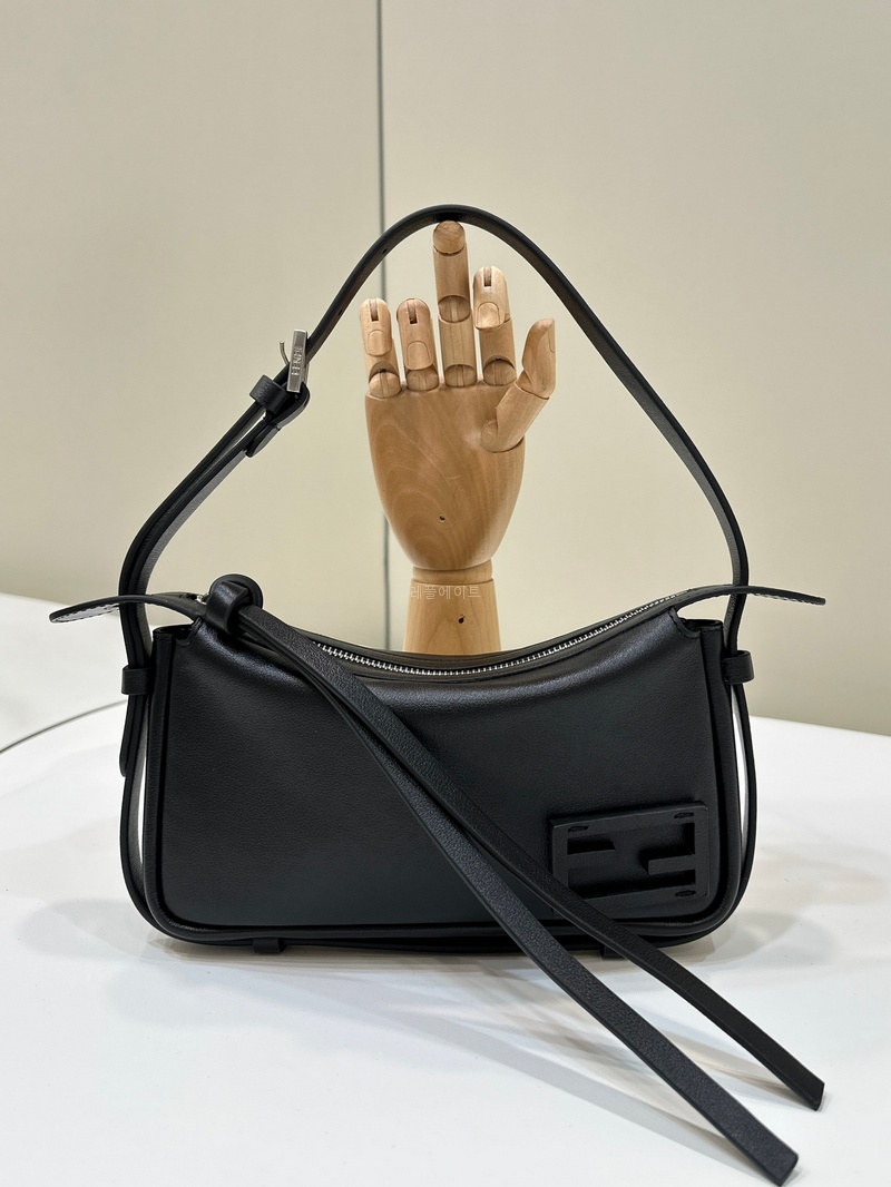 FENDI-펜디 8BS097AS7AF1QD0 블랙 심플리 미니 숄더백 22cm